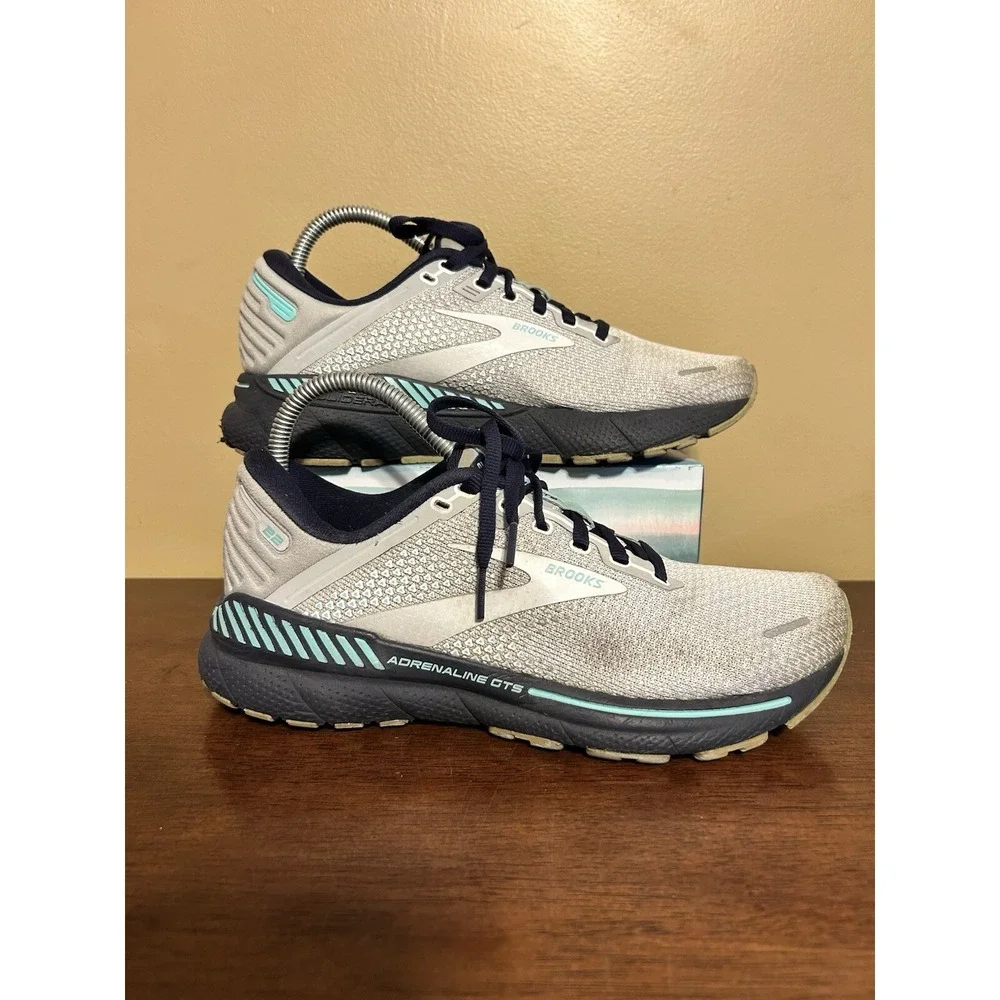 Size 8.5 B Brooks Adrenaline GTS 22 Low Grey Peacoat Women's Running Shoes